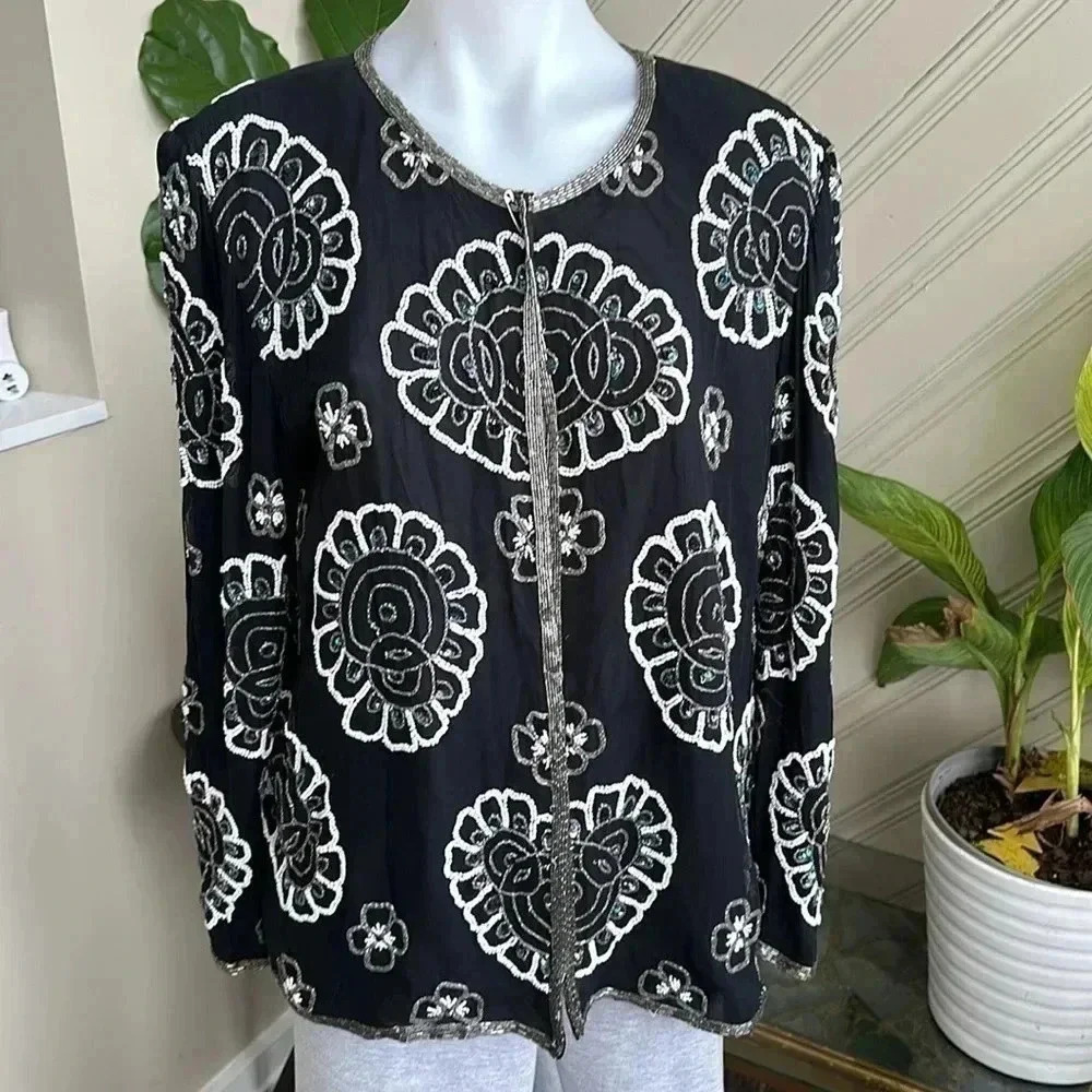 Papell Boutique Black Silk Sequined Beads Top Size Large